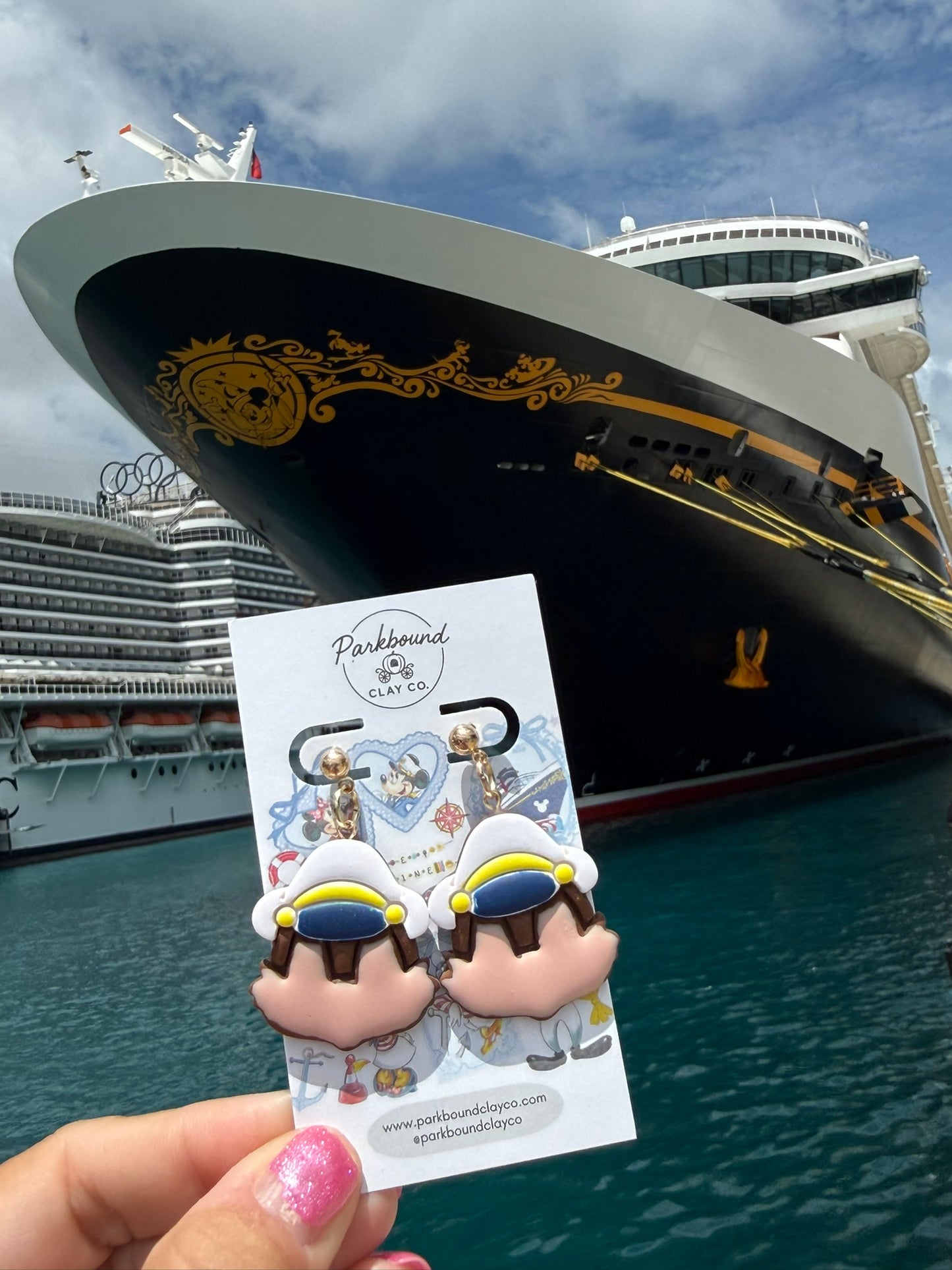 Captain Chip & Dale Cruise Earrings