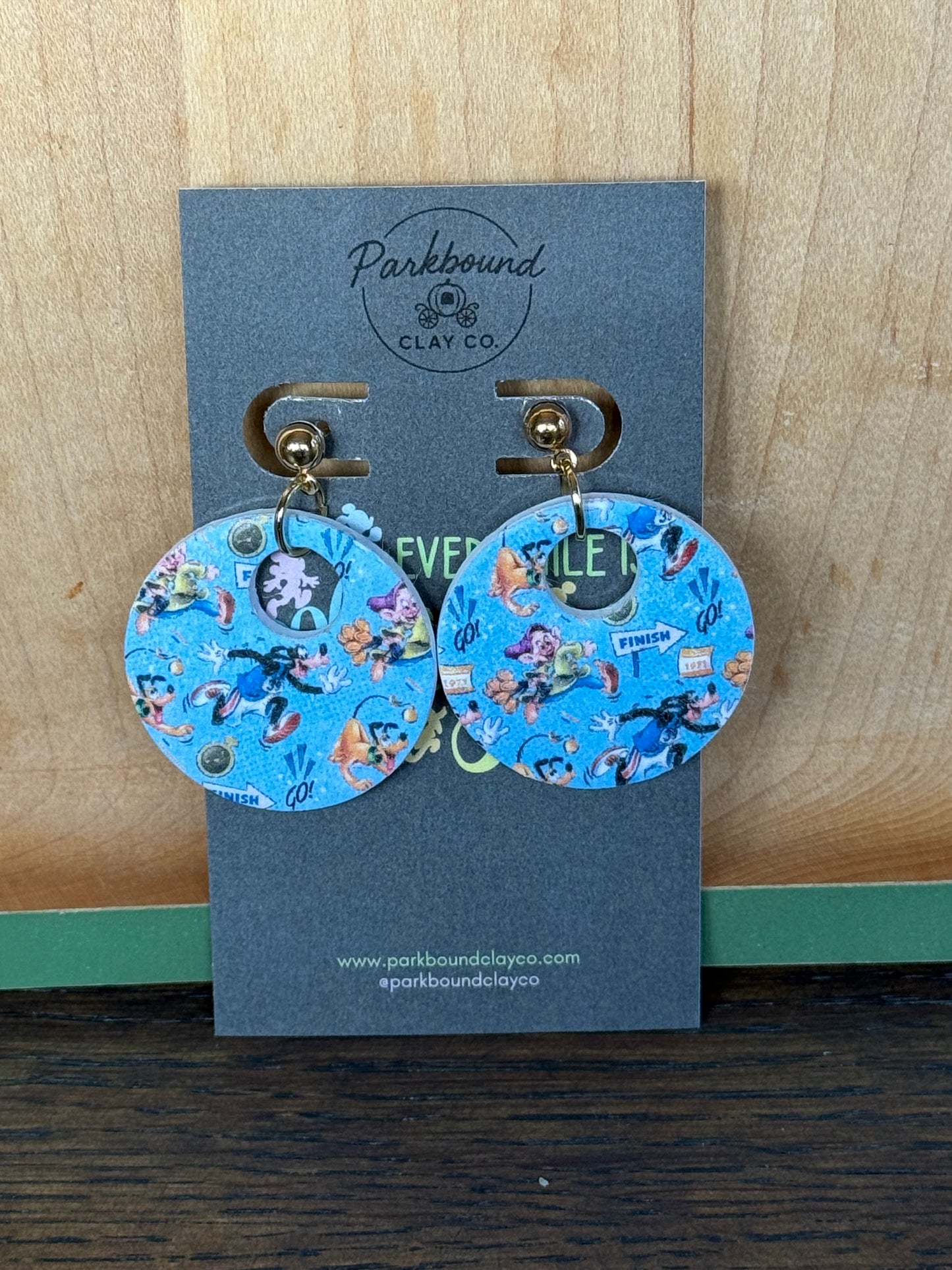 Marathon Weekend Goofy & Dopey Earrings | Round Running Earrings