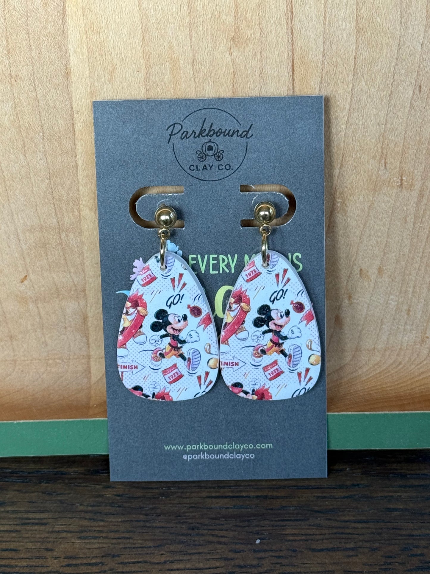 Marathon Weekend Mickey & Minnie Earrings | Teardrop Running Earrings